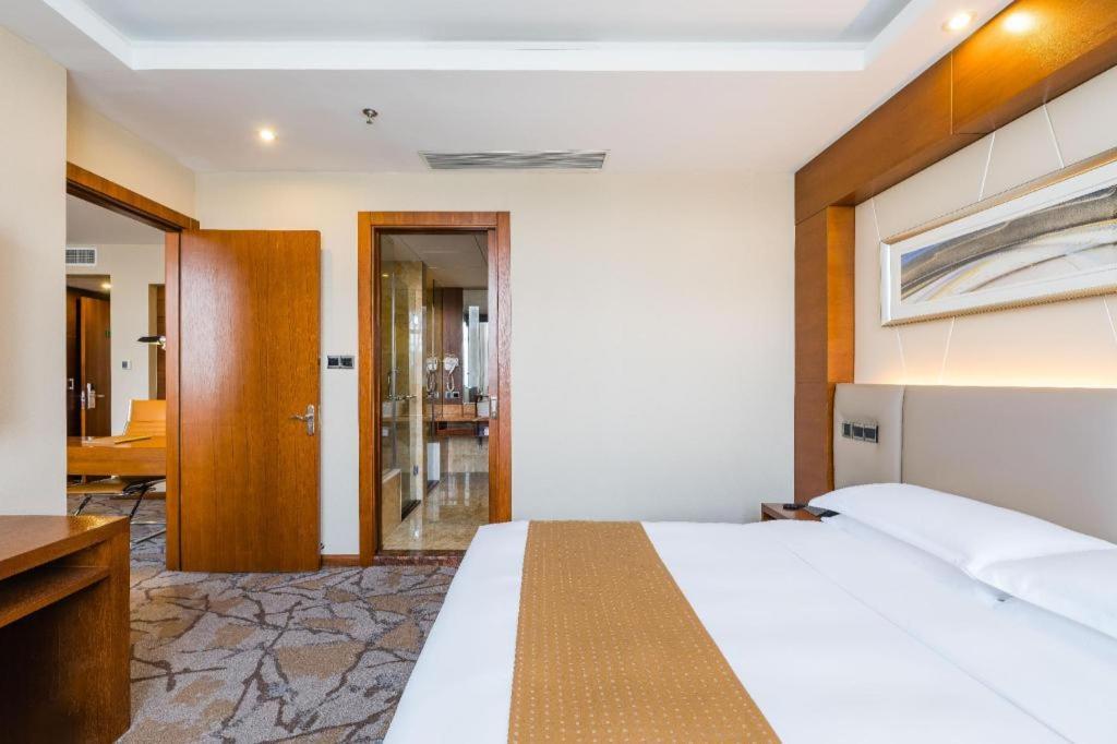Maixinge Boutique Lujiazui Pudong Hotel