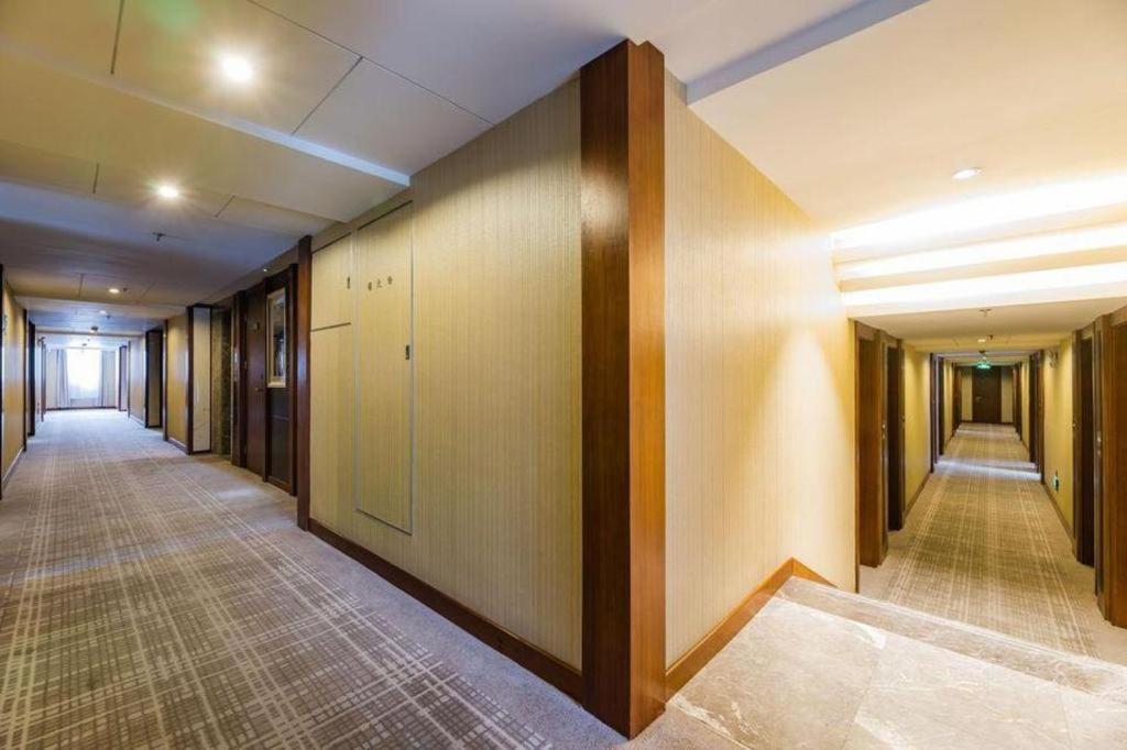 Maixinge Boutique Lujiazui Pudong Hotel