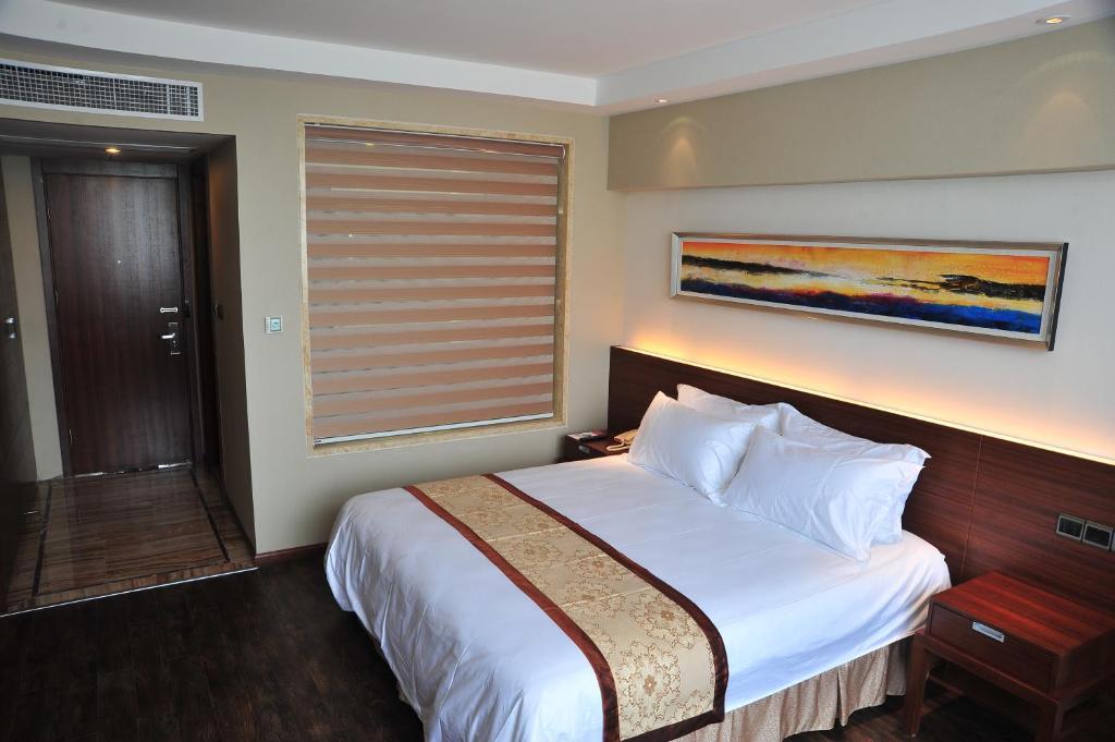 Maixinge Boutique Lujiazui Pudong Hotel 3*